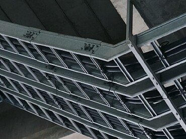Maintenance and Inspection of Cable Trays in the UAE: How to Extend Service Life
