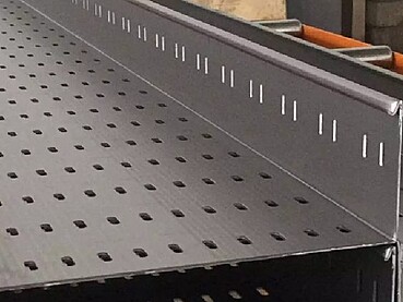 UAE Solar & Rooftop PV Cable Routing: Impacts on Trays, Ladders, and Support Spacing